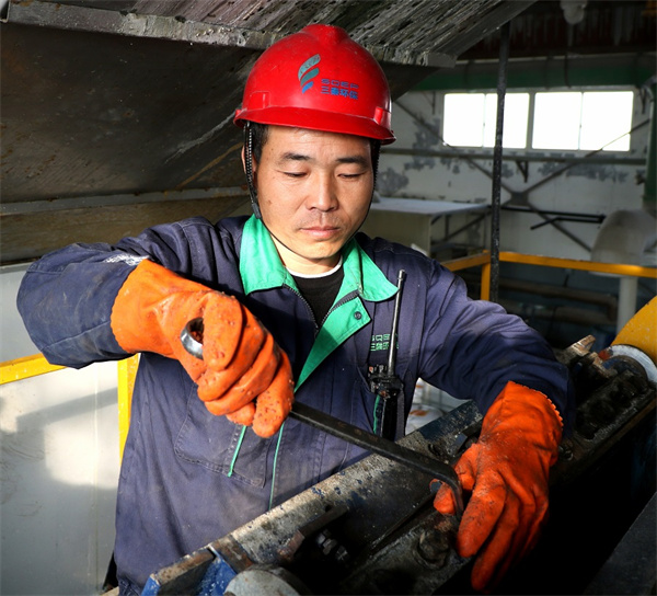 6車間一線先進典型王新偉.jpg